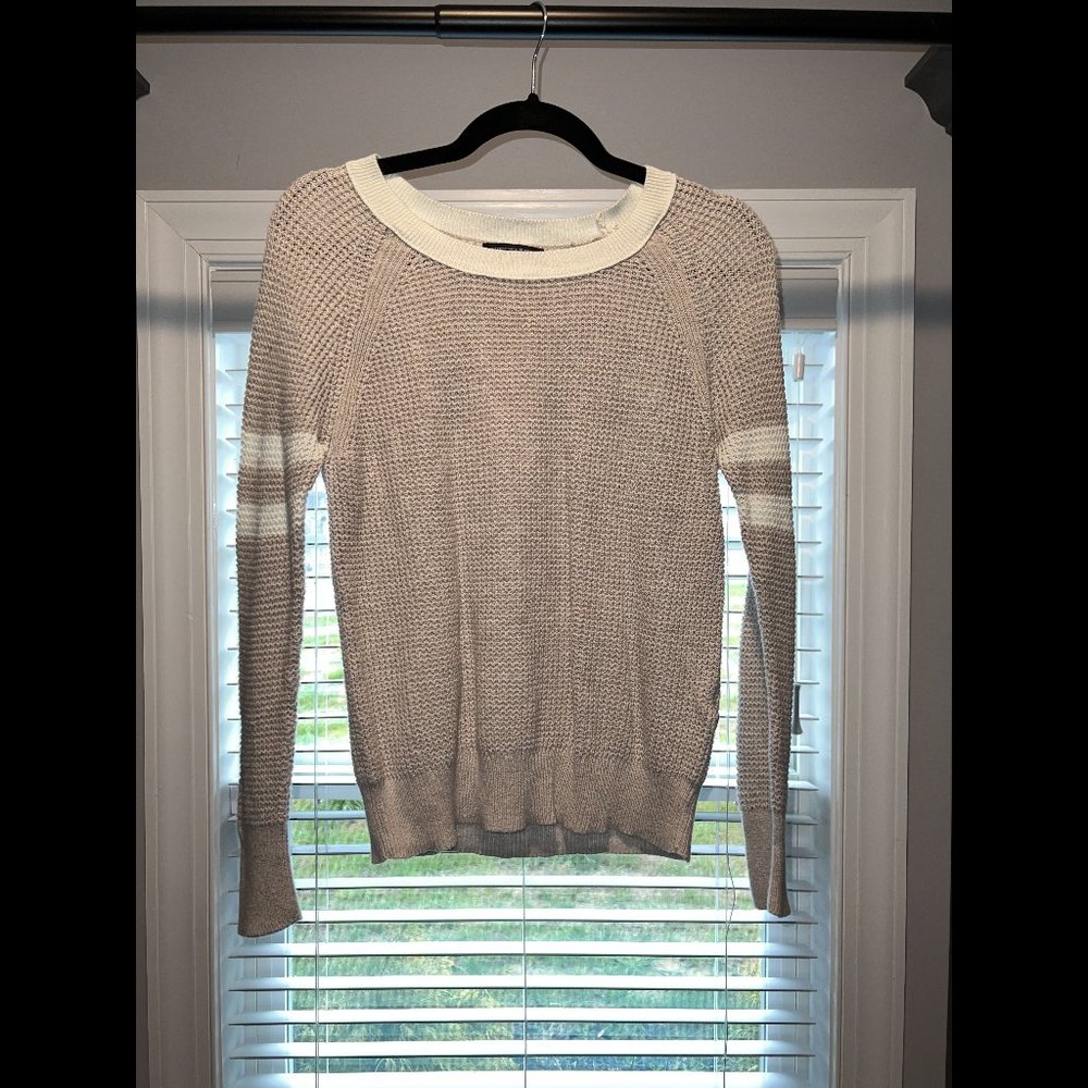 Striped Shoulder Long Sleeve